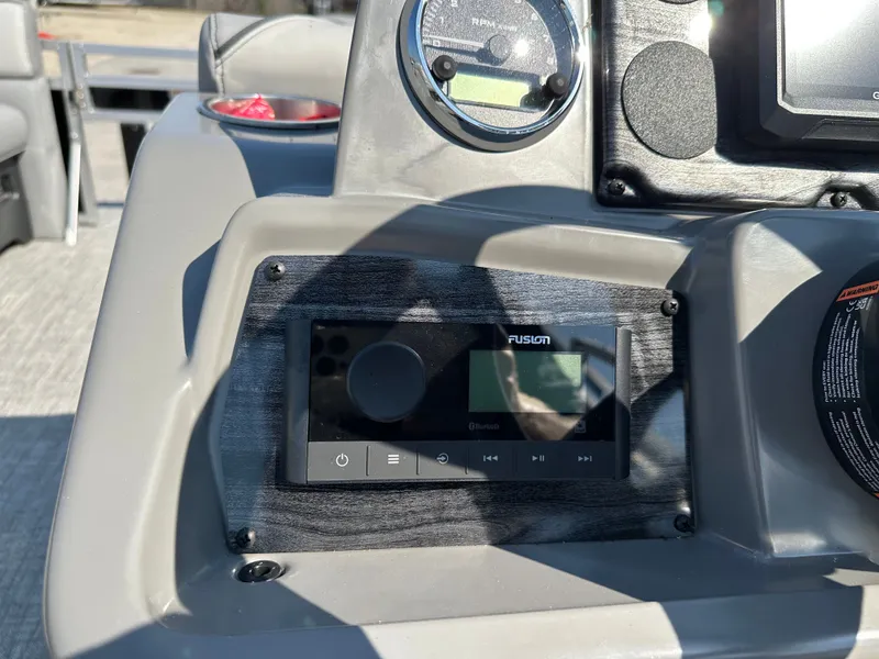 Slide: The Image of Avalon VNT RF21T 2025 - 24