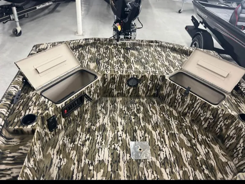 Slide: The Image of Avid 18 Commander 2026 - 6