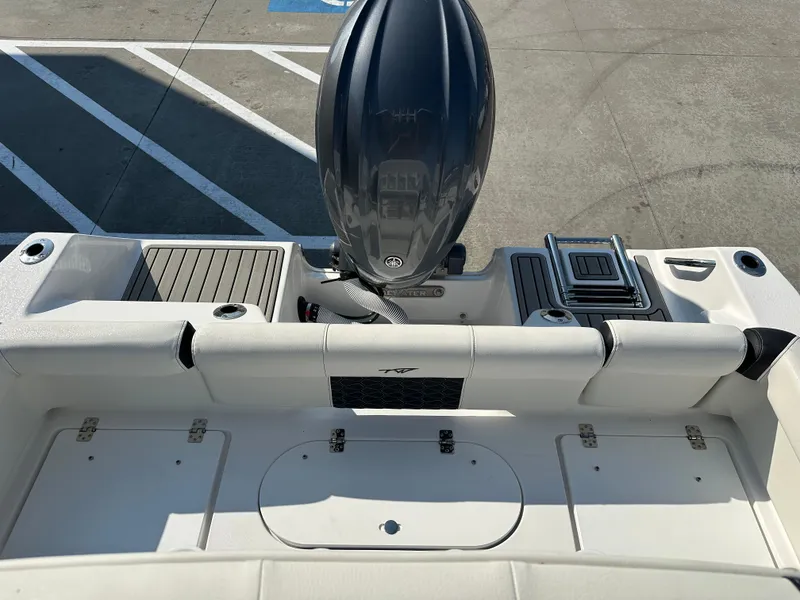 Slide: The Image of Tidewater 210 LXF 2026 - 18