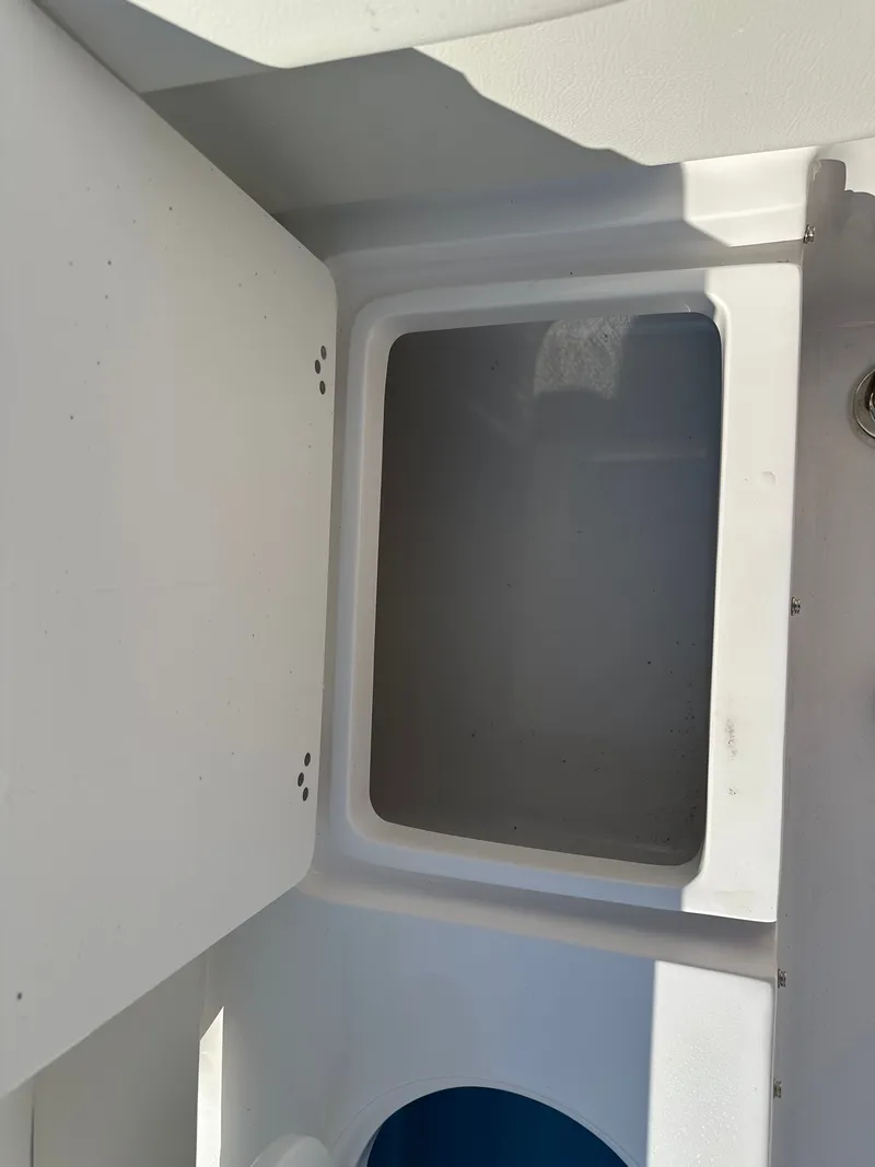 Slide: The Image of Tidewater 210 LXF 2026 - 21