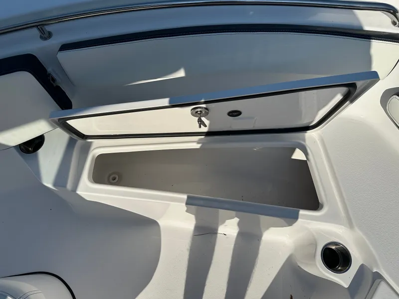 Slide: The Image of Tidewater 210 LXF 2026 - 25