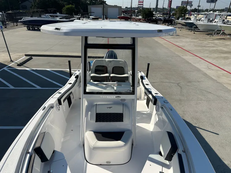 Slide: The Image of Tidewater 210 LXF 2026 - 31