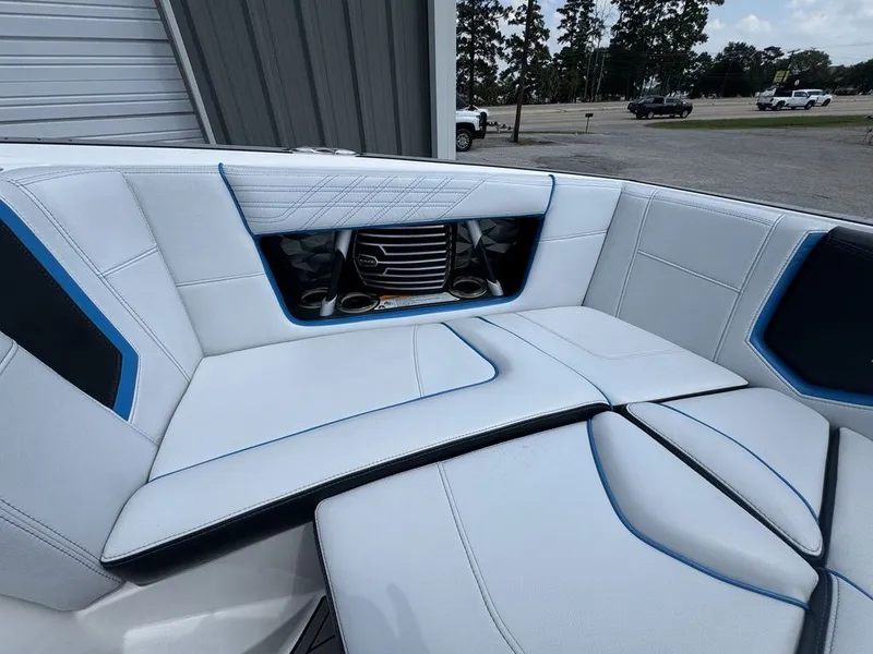 Slide: The Image of Nautique G23 2017 - 8