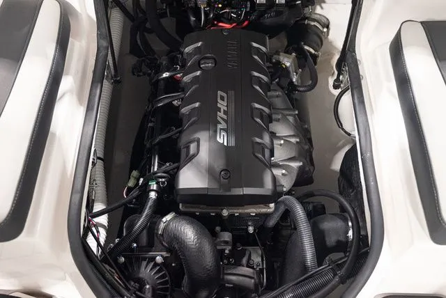 Slide: The Image of Yamaha 195S 2026 - 16