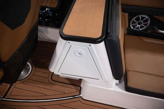 Slide: The Image of Yamaha 252SE 2026 - 15