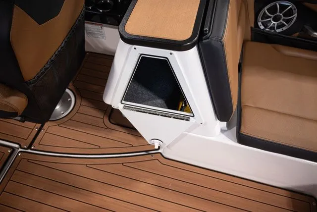 Slide: The Image of Yamaha 252SE 2026 - 16