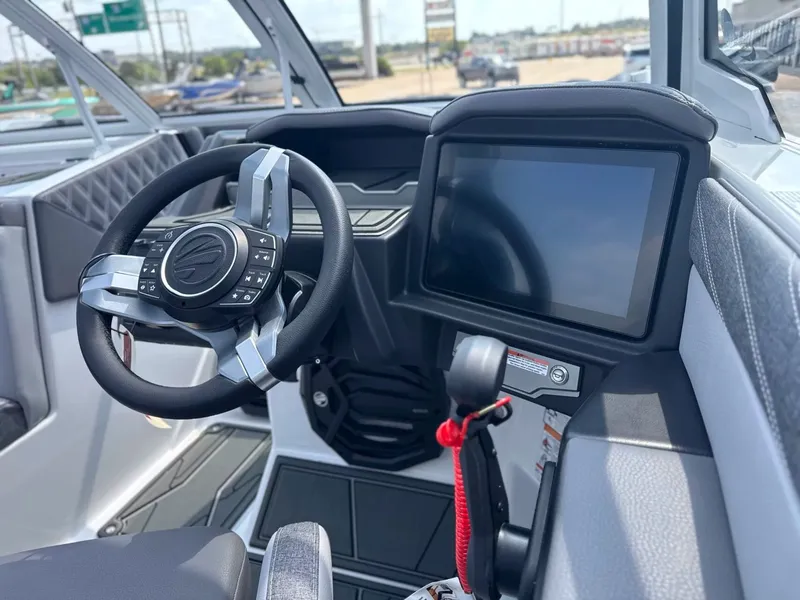 Slide: The Image of Tigé 24RZX 2026 - 16