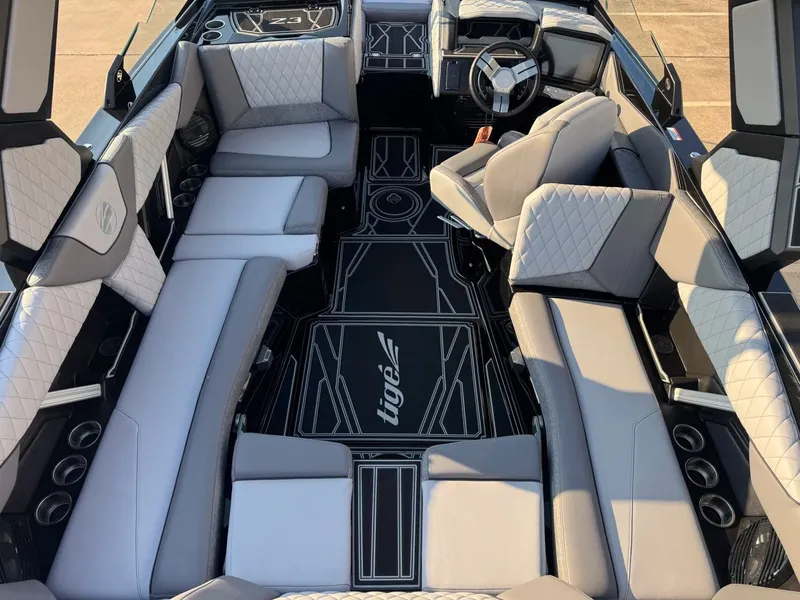 Slide: The Image of Tigé Z3 2026 - 10