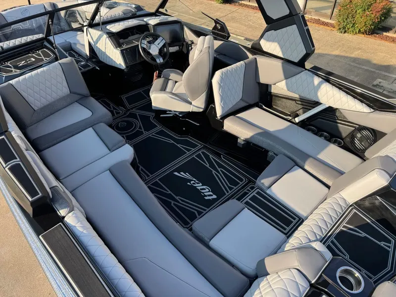 Slide: The Image of Tigé Z3 2026 - 13