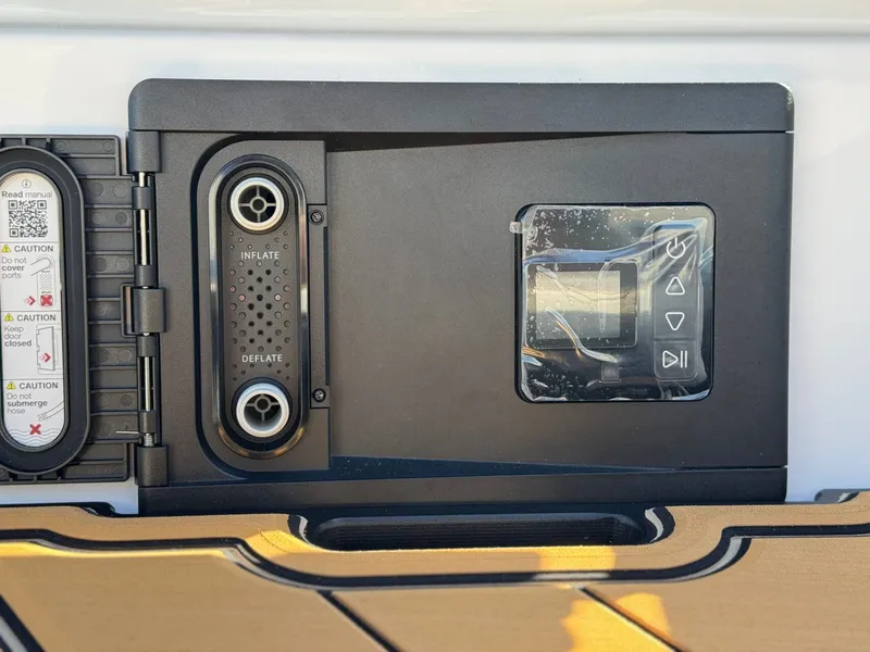 Slide: The Image of Tigé Ultré 23ZX 2026 - 33