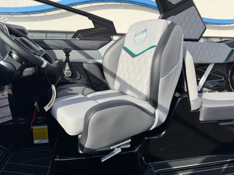 Slide: The Image of Tigé 22RZX 2026 - 18