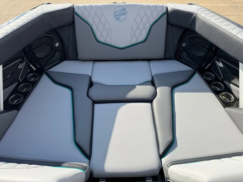 Slide: The Image of Tigé 22RZX 2026 - 21