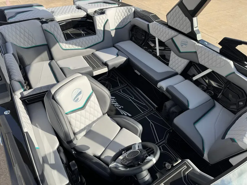 Slide: The Image of Tigé 22RZX 2026 - 25