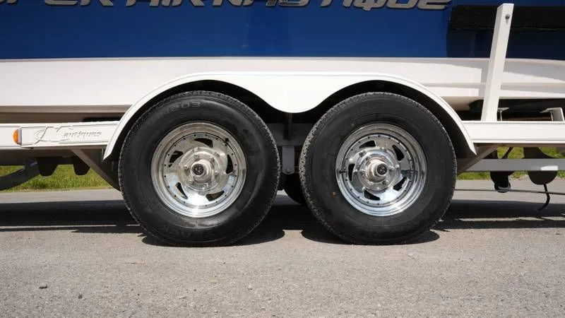 Slide: The Image of Nautique 230TE 2010 - 32