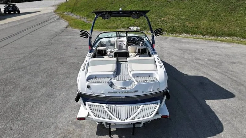 Slide: The Image of Nautique 230TE 2010 - 4