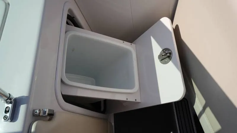 Slide: The Image of Nautique 230TE 2010 - 42