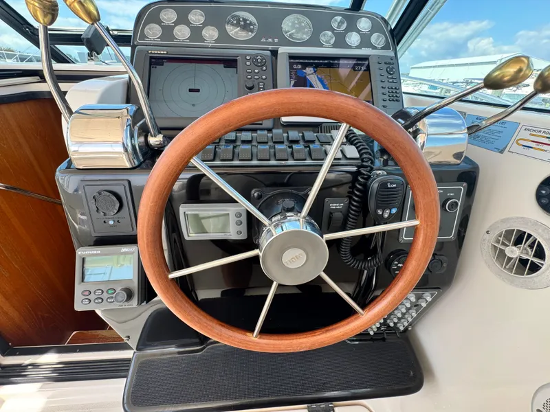 Slide: The Image of Tiara 3100 Open 2004 - 7