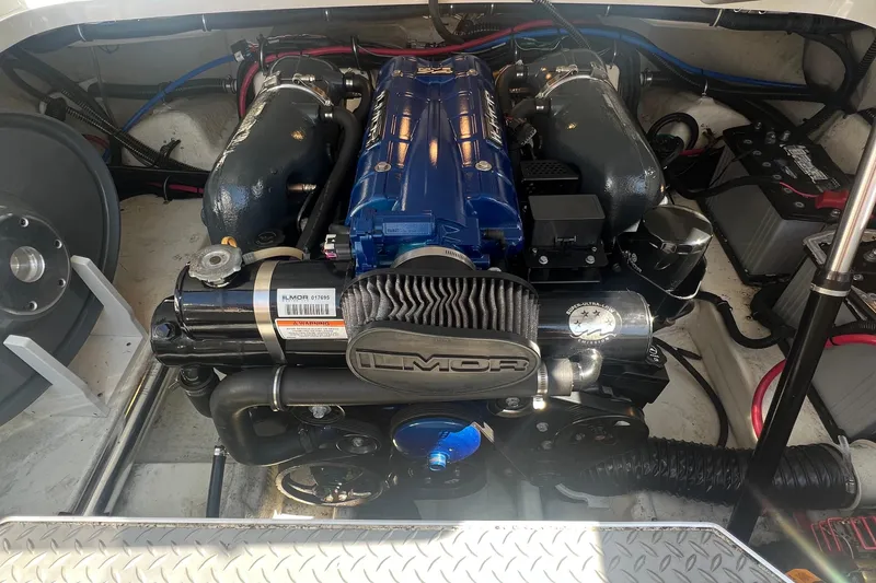 Slide: The Image of Engine compartment of a 2018 Formula 270 Sun Sport boat with Ilmor engine. - 30