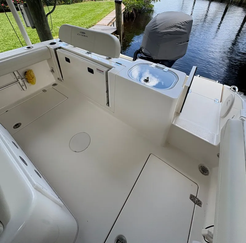 Slide: The Image of Cobia 240 Center Console 2019 - 23