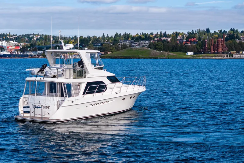 Slide: The Image of 2009 Ocean Alexander 52' - 5