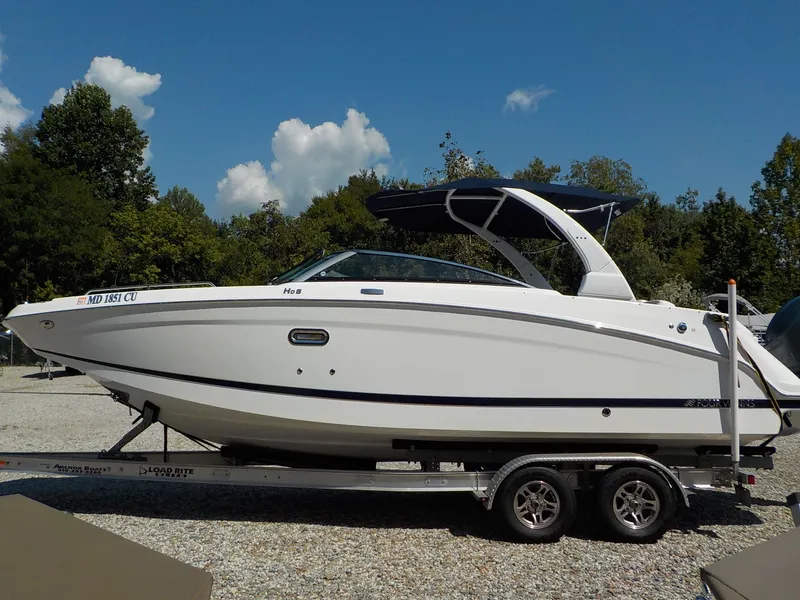 Slide: The Image of Four Winns HD8 OB 2023 - 4