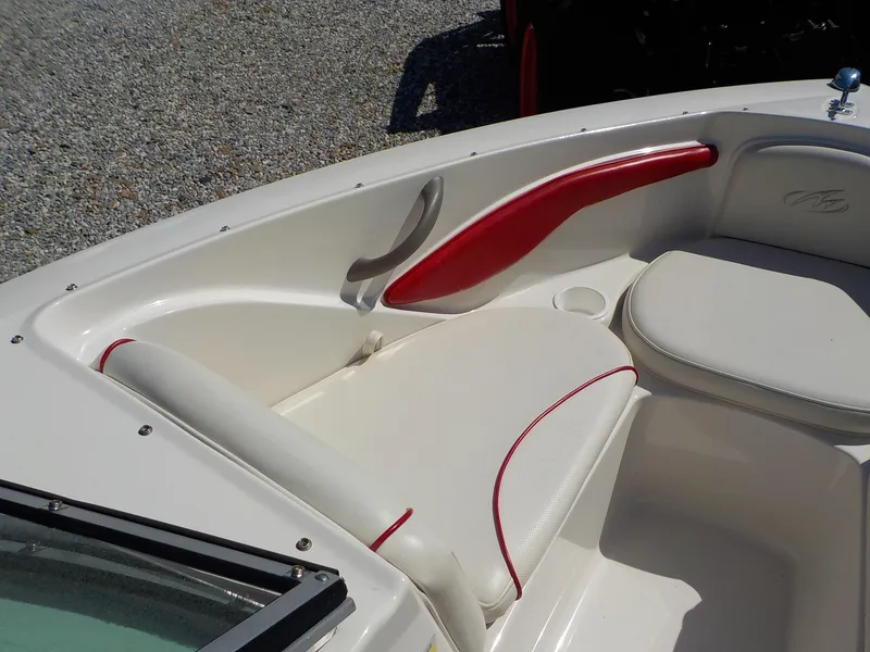 Slide: The Image of Monterey 180 FS 2006 - 17