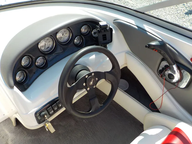 Slide: The Image of Monterey 180 FS 2006 - 20