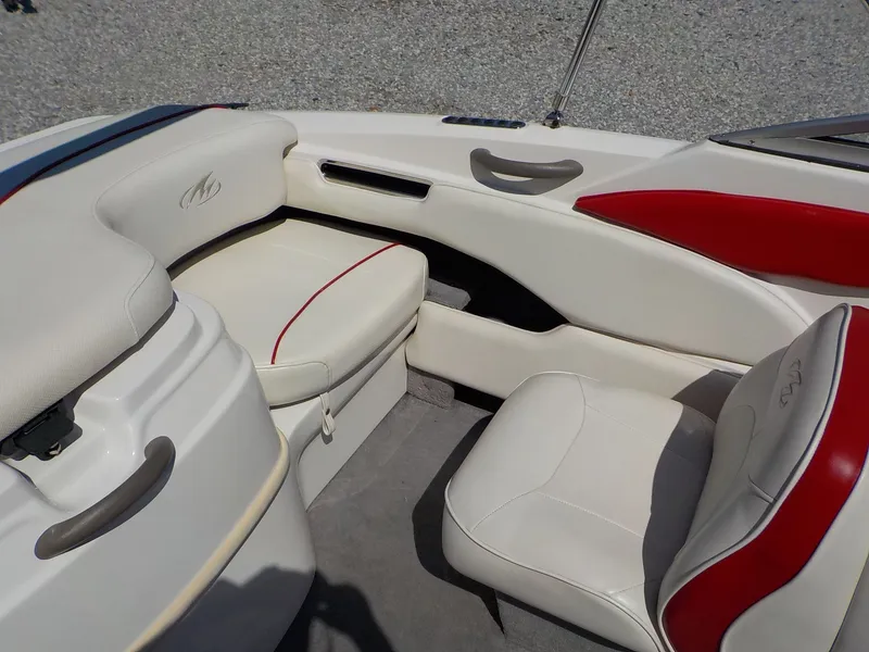 Slide: The Image of Monterey 180 FS 2006 - 21