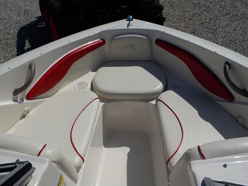 Slide: The Image of Monterey 180 FS 2006 - 8