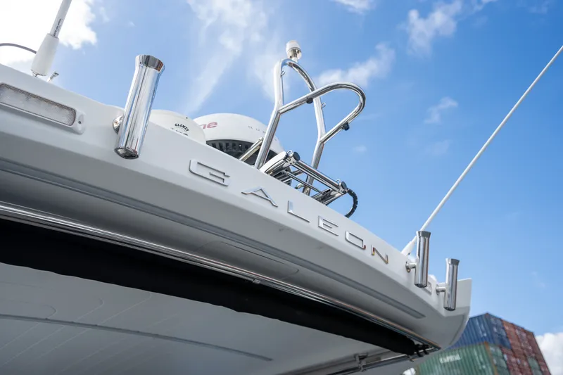 Slide: The Image of Galeon 325 2024 - 37