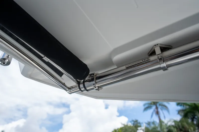 Slide: The Image of Galeon 325 2024 - 39