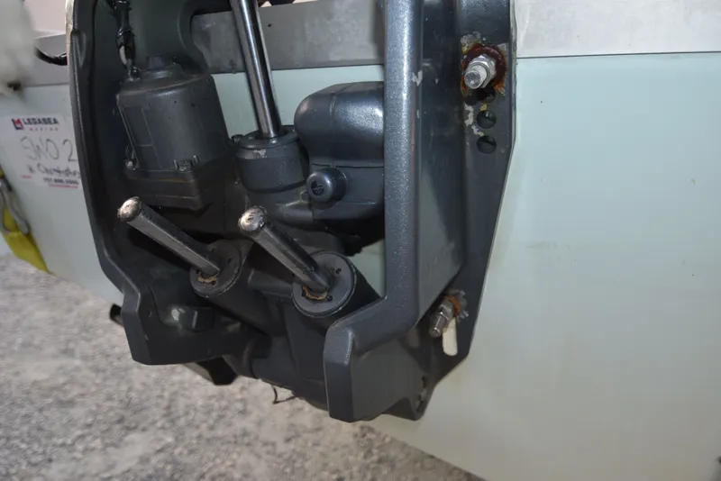 Slide: The Image of Close-up of a 2005 Regulator 24 Forward Seating boat engine mount. - 10