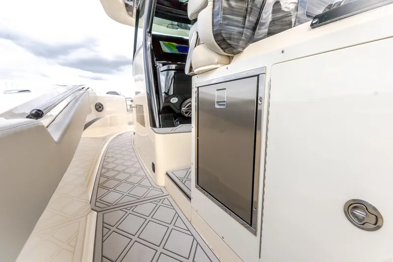 Slide: The Image of 2024 Scout 377 LXF Beverage Refrigerator - 22