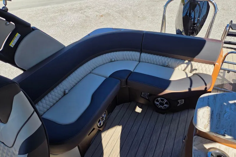 Slide: The Image of Luxurious seating on 2026 Avalon Platinum Catalina 2785 Elite Windshield boat. - 11