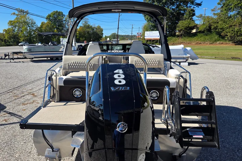 Slide: The Image of 2026 Avalon 2785 Excalibur LTD boat with powerful Mercury 400 V10 engine, rear view. - 7