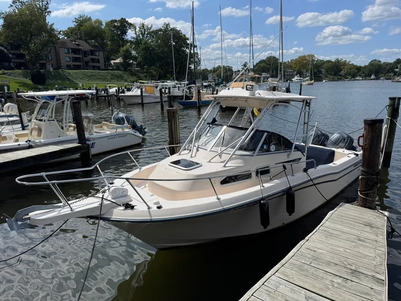 The Image of Grady-White Journey 258 2005 - 0