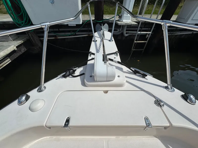 Slide: The Image of Grady-White Journey 258 2005 - 11