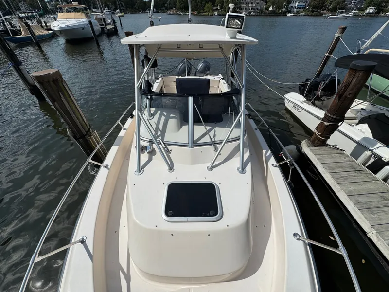 Slide: The Image of Grady-White Journey 258 2005 - 13