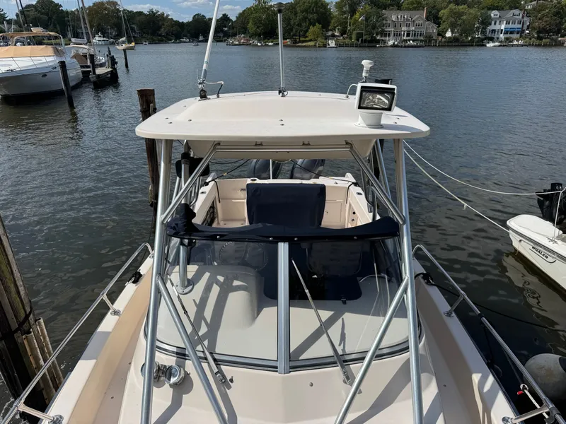 Slide: The Image of Grady-White Journey 258 2005 - 14