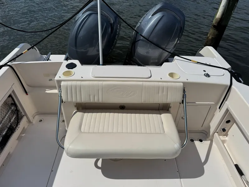 Slide: The Image of Grady-White Journey 258 2005 - 19