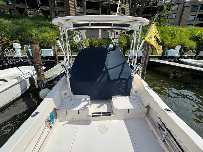 Slide: The Image of Grady-White Journey 258 2005 - 20