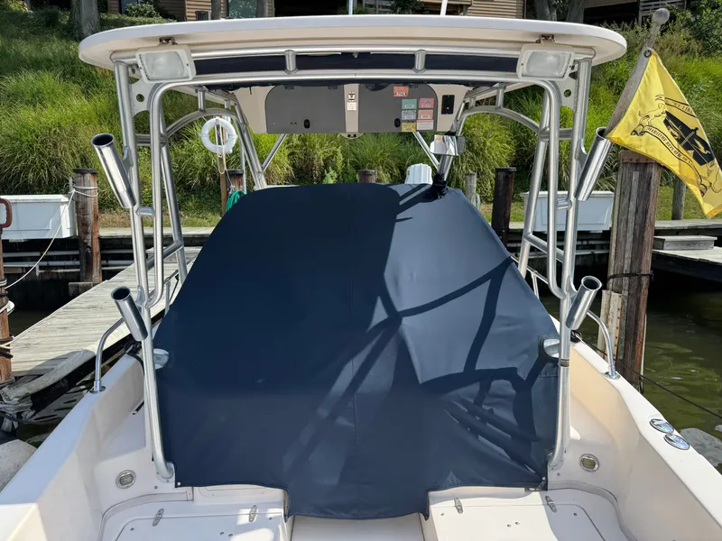 Slide: The Image of Grady-White Journey 258 2005 - 21