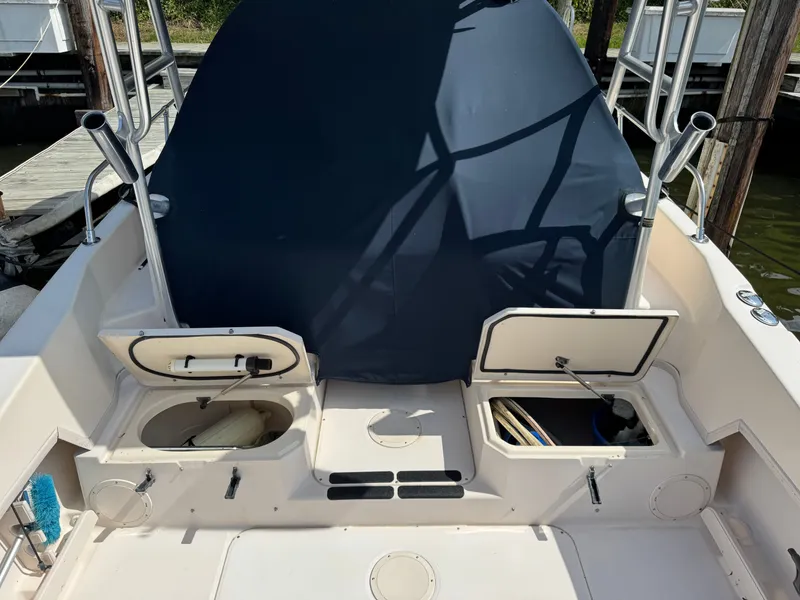 Slide: The Image of Grady-White Journey 258 2005 - 22