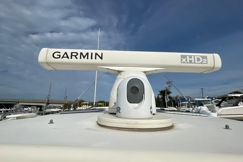 Slide: The Image of Garmin xHD2 radar on 2016 Grady-White Freedom 335 boat under clear sky. - 18