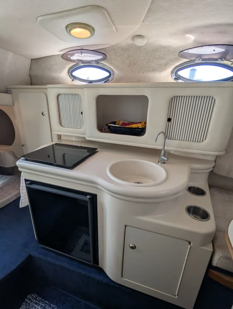 Slide: The Image of Sea Ray Sundancer 260 1999 - 10