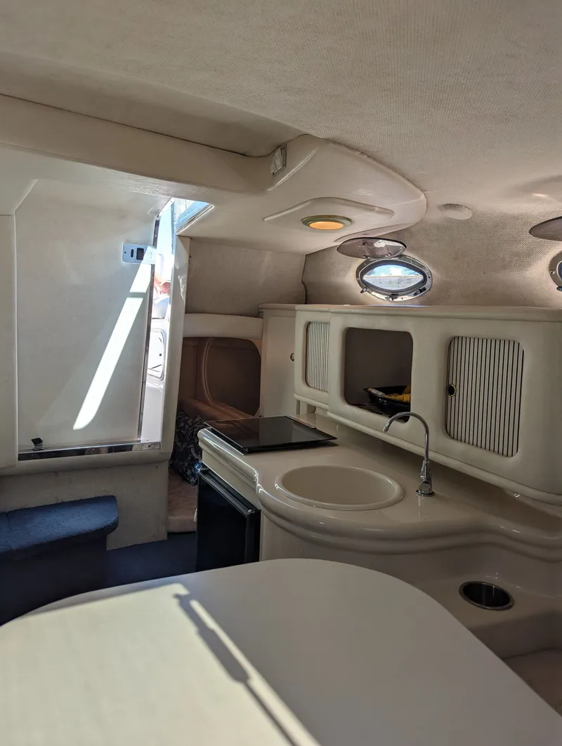 Slide: The Image of Sea Ray Sundancer 260 1999 - 7