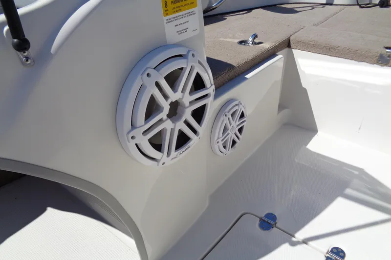 Slide: The Image of Boat interior with JL Audio speakers, Nitro 290, 2011 model. - 18