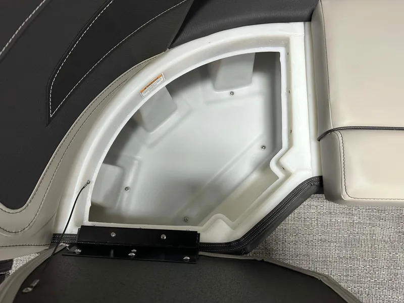 Slide: The Image of Barletta Cabrio 22 Q 2026 - 23