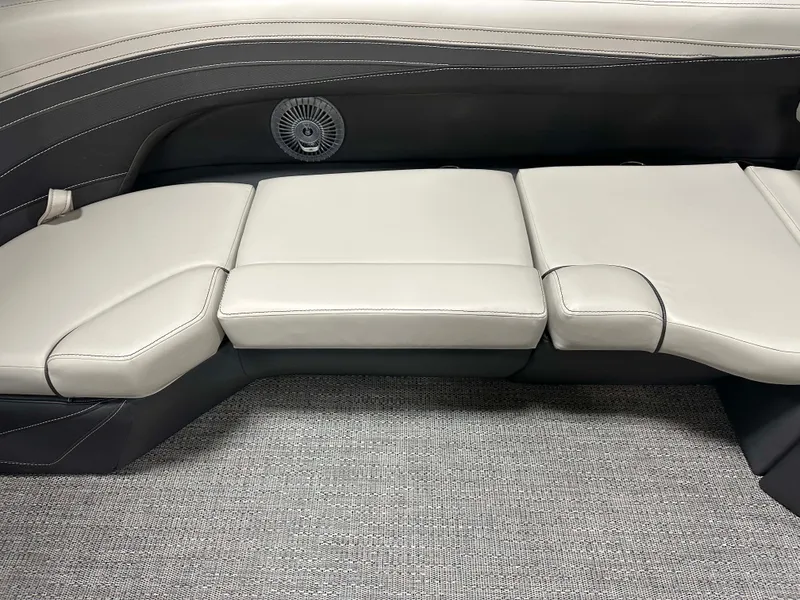 Slide: The Image of Barletta Cabrio 22 Q 2026 - 24