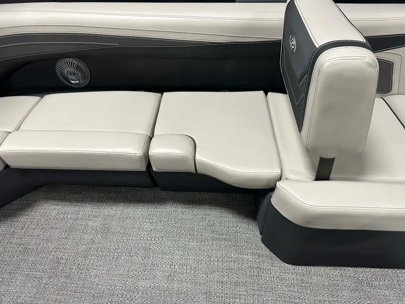 Slide: The Image of Barletta Cabrio 22 Q 2026 - 27